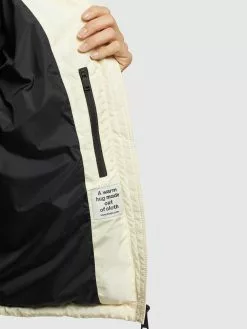 Khujo Jacke 'Esila' -WinterSchick Verkäufe 34fe0ad01f37f4bbb715cf13633848a9