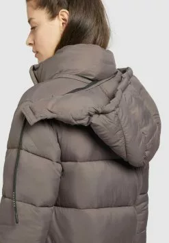 Khujo JULINA MATT - Wintermantel - Taupe -WinterSchick Verkäufe c0bff665dc0e4d66a9c53d7625bfe142
