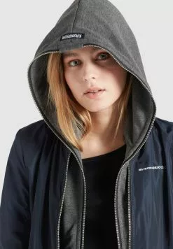 Khujo Jacke 'Larifa' -WinterSchick Verkäufe c9fa7ffbe6080ee5d73e48e6ab61f75c