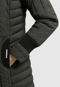 Khujo JERRY PRIME6 LIGHT - Wintermantel - Oliv -WinterSchick Verkäufe e3215b865ace45c7b2eaf84ff6975fff