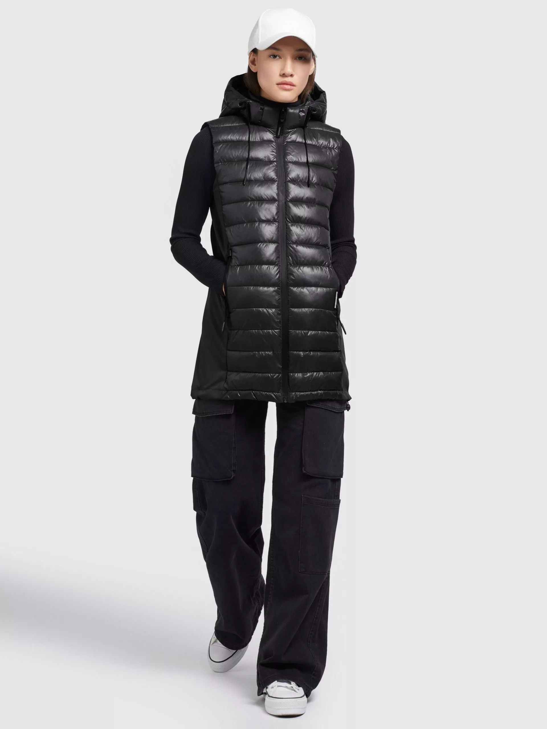 Khujo Weste BECCA SHINY In Schwarz 8 Khujo Weste BECCA SHINY In Schwarz – Bild 6