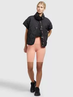 Khujo Weste ERY In Schwarz -WinterSchick Verkäufe khujo weste ery in schwarz 1