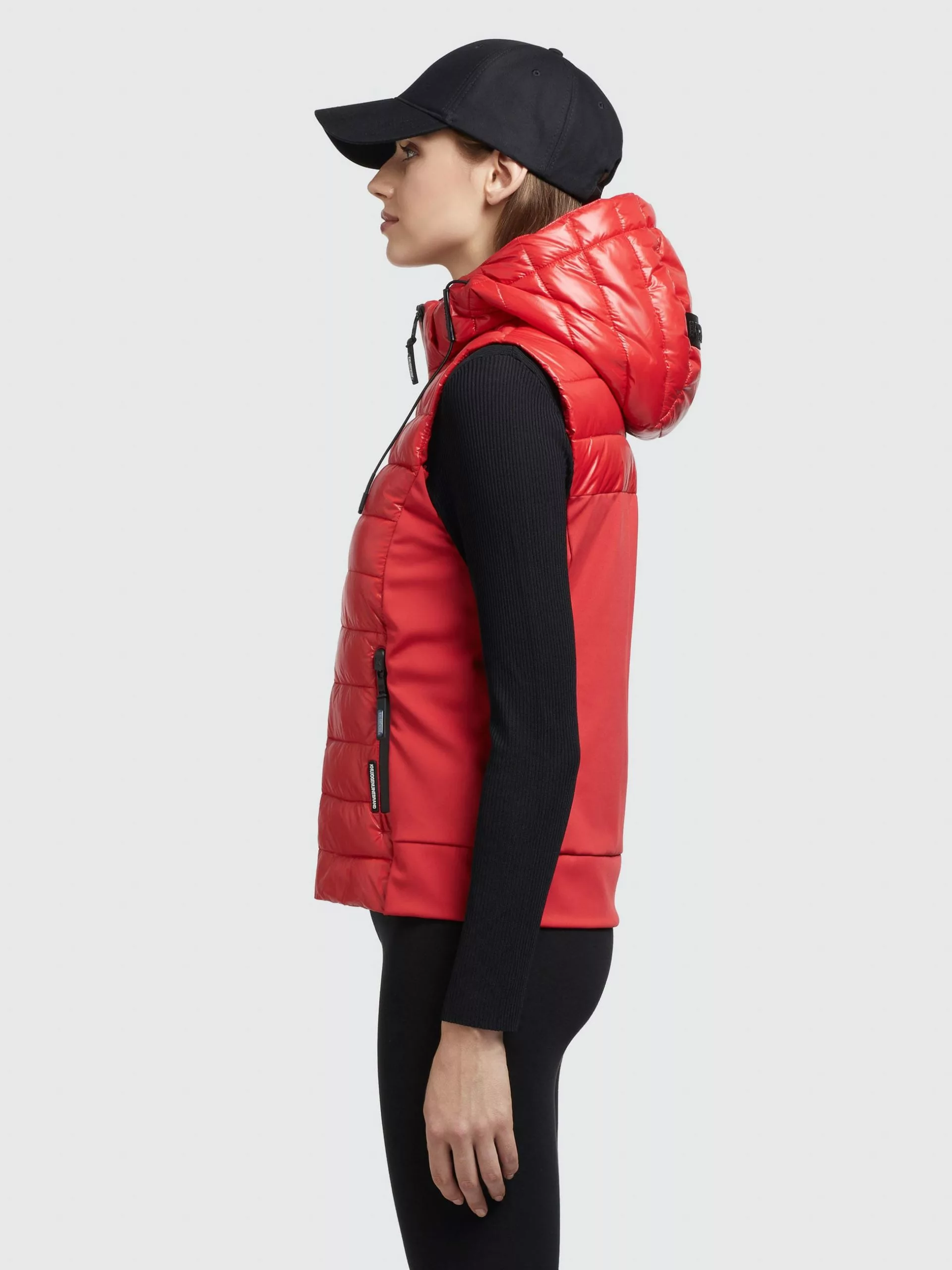 Khujo Weste FABIA SHINY In Rot 5 Khujo Weste FABIA SHINY In Rot – Bild 3